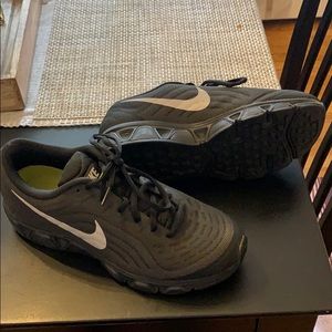 Women’s Nike’s 7.5 EUC